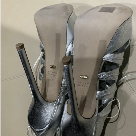 New Sergio Rossi high heel sandals grey leather. - Picture 6 of 8